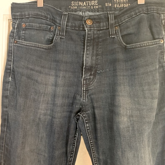 Men’s Signature Levi Strauss Jeans - Picture 3 of 7